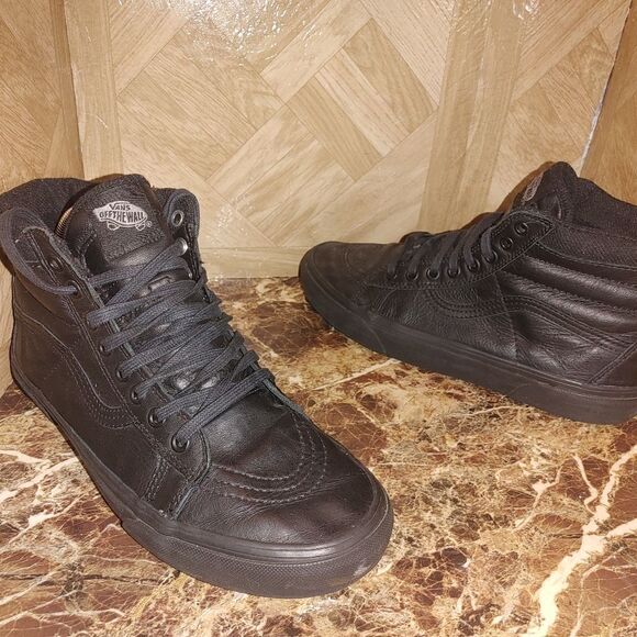 Vans women's Off The Wall leather Hi-top shoes size woman 10 men 8.5.  495 - Picture 1 of 12